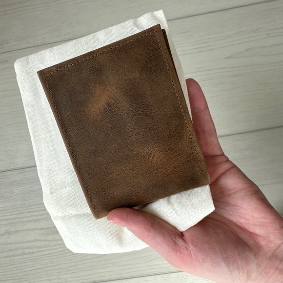 Nisolo NEW Brewer Wallet - Picture 5 of 8